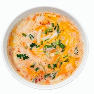 Zupa Tom Yum z kurczakiem