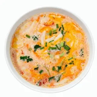 Zupa Tom yum z krewetkami