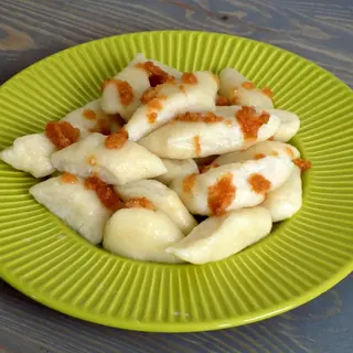Pierogi leniwe (kopytka domowe) na słono na gorąco 1 szt