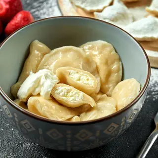 Pierogi z serem na słodko na gorąco 1 szt