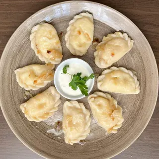 Pierogi z ziemniakami i serem na gorąco 1 szt
