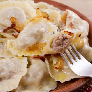 Pierogi z mięsem na gorąco 1 szt