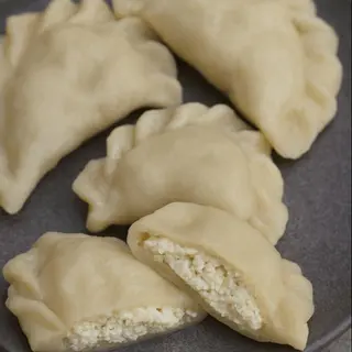 Pierogi z bryndzą na gorąco 1 szt