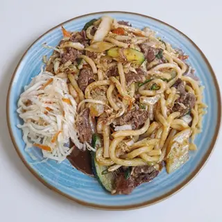 Makaron Udon z wieprzowiną