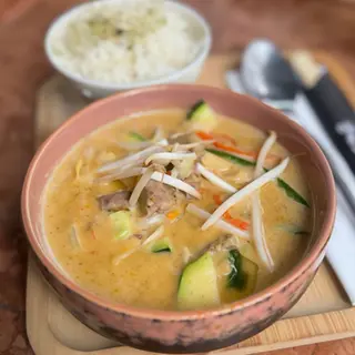 Wieprzowina z zielonym curry