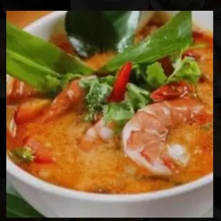 Zupa Tom Yum z krewetkami
