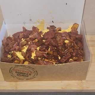 16.WITOS CHEESE FRIES
