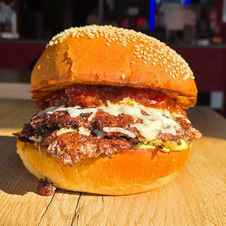 Burger miesiąca: Pesto Primo