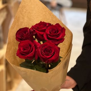 5 czerwonych róz