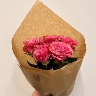 5 fioletowych róż piwonowych