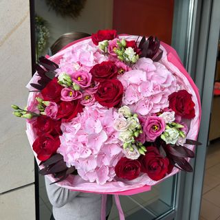 The Royale Bloom