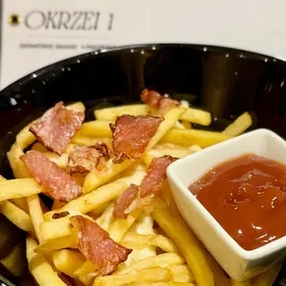 Frytki z serem i bekonem