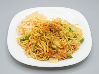 Makaron Udon z kurczakiem