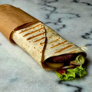 Tortilla z falafelem