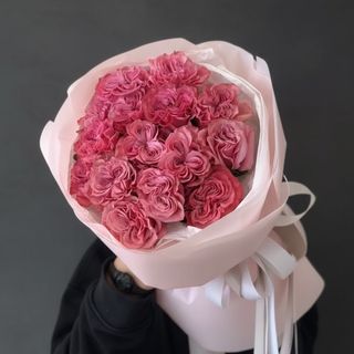 Bukiet różowych róż gałązkowych – Premium Pink