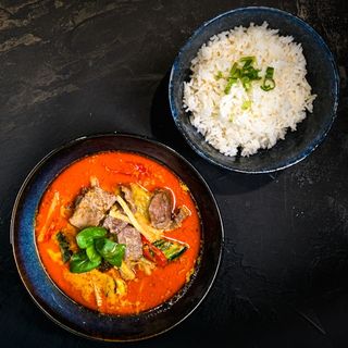 9 Gaeng Daeng (Red Curry)