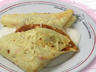 Naleśniki z mięsem mielonym po bolońsku