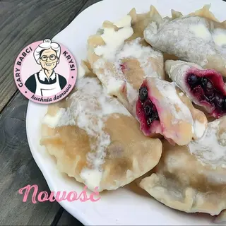 Pierogi z jagodami