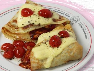 Naleśniki z farszem drobiowym