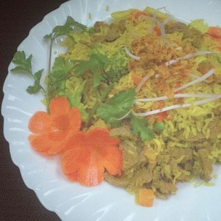 Ryż smażony z wołowiną