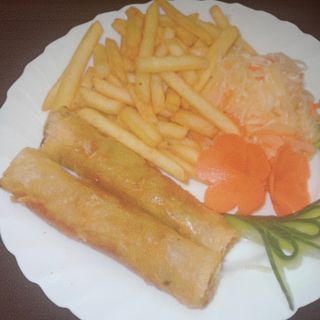 Sajgonki 2szt. z frytkami