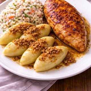 Pierś kurczaka z kopytkami