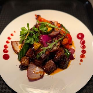 Wieprzowina po diabelsku (450g) z ryzem Basmatii (100g)