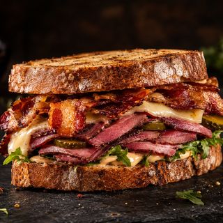 Pastrami Między Kromkami