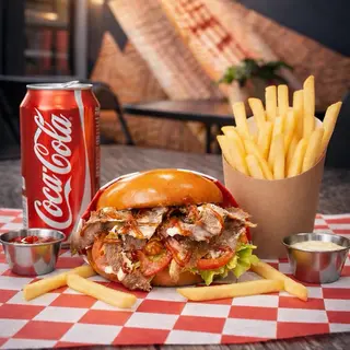 Burger od Babci + Frytki + Napój