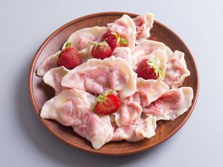 Pierogi z truskawkami 10 szt.