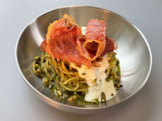 Spaghetti pistacchio