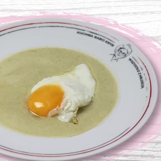 Szczawiowa z jajkiem sadzonym