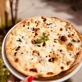Pizza Tartufo