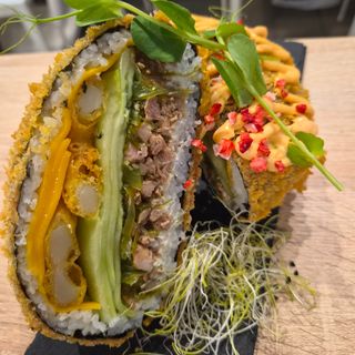 Maguro Wakame Burger