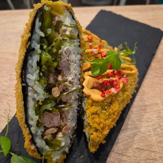 Maguro Wakame Sandwich