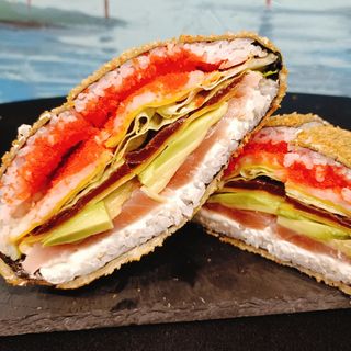Maguro Ebi Burger