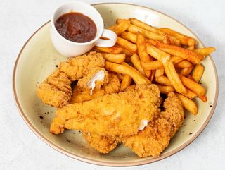 Chicken strips & frytki