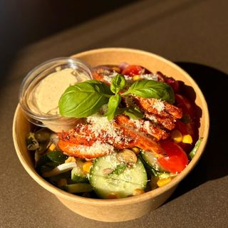 Sałatka z kurczakiem