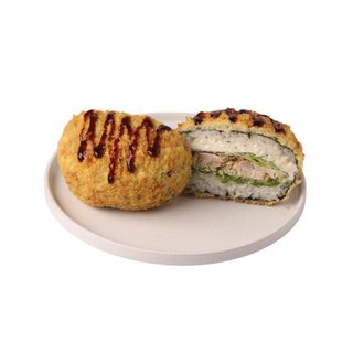 Sushi-burger chicken cesar