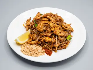 Pad thai: Z kurczakiem