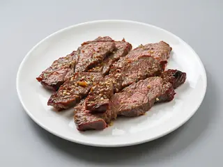 Dodatki: Dodatkowa wieprzowina lub kurczak 90 g