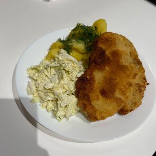 Kotlet z kurczaka panierowany