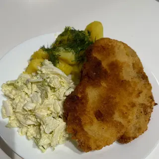 Kotlet schabowy z ziemniakami