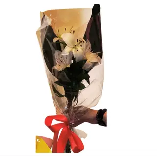 „Elegancka Lilia” – bukiet z białymi liliami