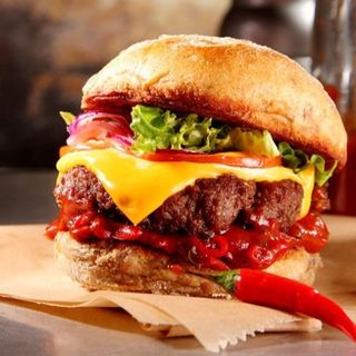 Hot spicy burger(250 gr)+Frytki