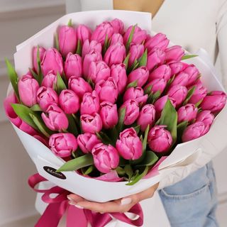 Bukiet różowych tulipanów
