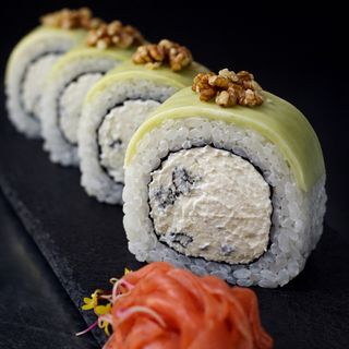 California z serem Dorblue i gruszką