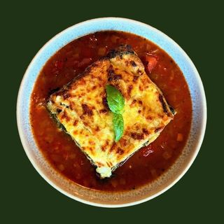 Lasagne z mięsem i szpinakiem