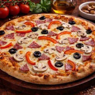 Pizza syryjska z salami średnie