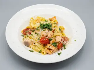 Tagliatelle z świeżym łososiem
